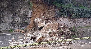 İstanbul- Üsküdar'da istinat duvarı çöktü, yol trafiğe kapandı
