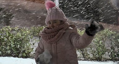 İstanbul'da kar gece boyu etkili oldu; sürücüler ilerlemekte güçlük çekti