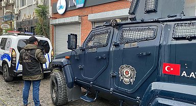 İzmir'de terör örgütüne operasyonu; 7 gözaltı