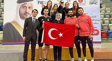 İzmir'in eskrimdeki milli gururu