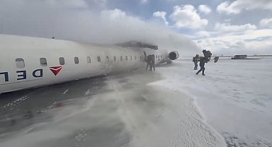 Kanada'da yolcu uçağı iniş sırasında kaza yaptı