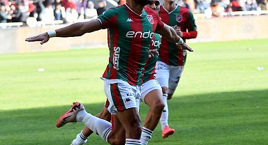 Karşıyaka, taraftarı önünde kritik maçta