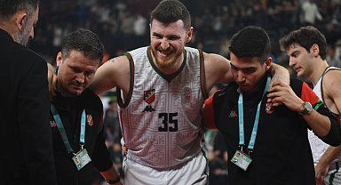 Karşıyaka'da Mert'te yırtık