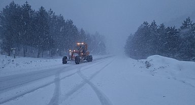 Kocayayla geçidinde kar kalınlığı 40 santimetreye ulaştı