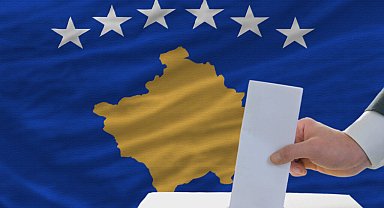 Kosova'da halk genel seçimler için sandık başında
