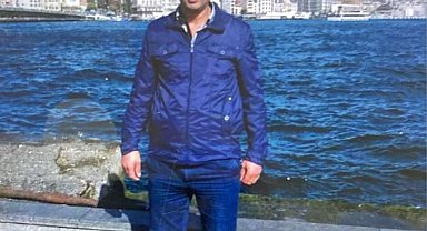 Kum ocağında iş makinesi devrildi: 1 ölü