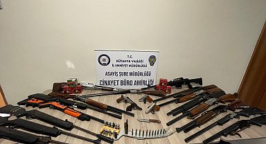 Kütahya'da sosyal medyada silah paylaşımlara 12 gözaltı