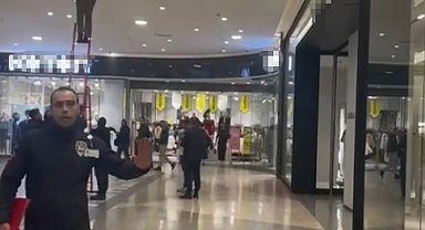 Kuyumcu dükkanından 3 kilo altın çalınan AVM'de, havalandırma boşluklarında hırsız arandı