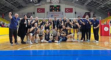 KZY Voleybol yarı finalde
