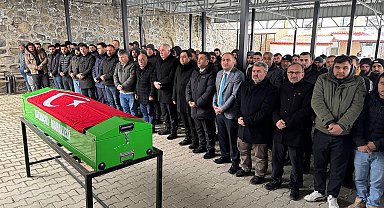 Lübnan'dan İsrail'e geçerken öldürülen 3 Türk'ten Çınar Alp Baydenk, toprağa verildi