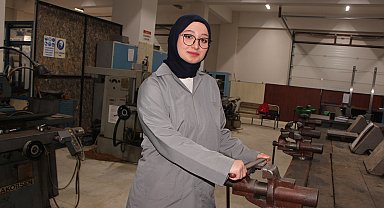 Makine bölümünün tek kız öğrencisi Nisa Nur'un hayali mühendis olmak