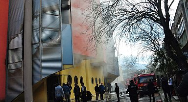Manisa ayakkabıcılar sitesinde yangın