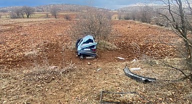 Mardin'de, takla atan otomobildeki 5 kişi yaralandı