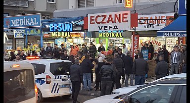Medikal ürünlerin satıldığı iş yerine çifte silahla saldırı: 3 ölü - Yeniden