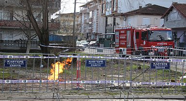 Metan gazından çıktığı değerlendirilen yangın, kontrollü olarak 2 gündür sürüyor