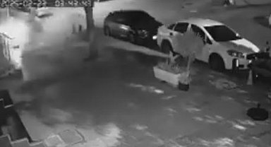 Minibüsle otomobil çarpıştı: 2 ölü, 2 yaralı