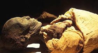 Mısır'da 3 bin 500 yıllık firavun mezarı ortaya çıkarıldı