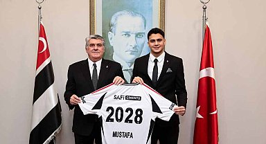 Mustafa Hekimoğlu, 2027-28 sezonu sonuna kadar Beşiktaş'ta