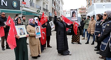 Oğlu PKK tarafından kaçırılan anne: Öldüğüne inanmıyorum, beni duyuyorsan gel teslim ol