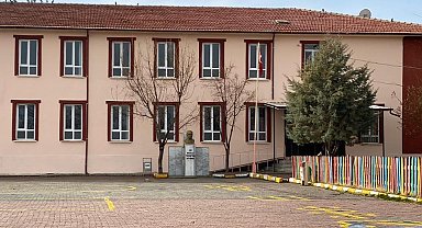 Okulda silahlı saldırıya uğrayan öğretmen yaralandı