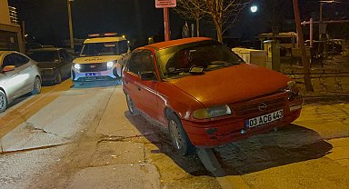 Otomobiliyle park halindeki araçlara çarptı; alkol muayenesi yaptırmamak için direndi