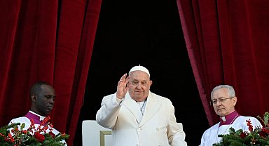 Papa Franciscus hastaneye kaldırıldı