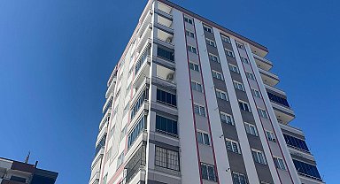 Polis memuru balkondan ateş açıp, kendini eve kilitledi; İl Emniyet Müdürü ikna etti