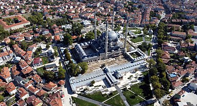 Restorasyondaki Selimiye Camisi'nde 2 yıl aradan sonra, ramazan ayında mahya asılacak