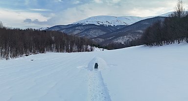 Samsun'da 'iglu ev' yaptılar