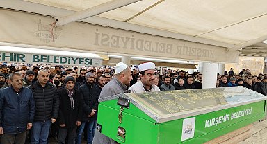 Sendika şube başkanı tarafından öldürülen sekreter, toprağa verildi