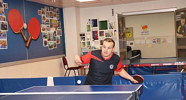 Serebral palsili Sinan, masa tenisinde olimpiyatı hedefliyor