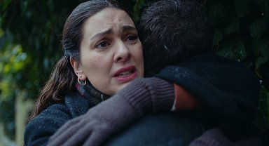 Sezen Aksu'dan Annem Ankara'ya: 'Bana Sor'