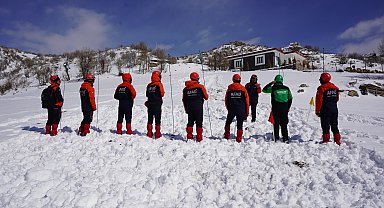 Şırnak'ta AFAD ekiplerine çığda arama kurtarma eğitimi