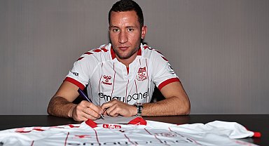 Sivasspor, Veljko Simic'i renklerine bağladı