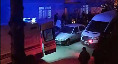 Sokakta tartıştığı husumetlisini tabancayla öldürdü