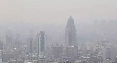 Tahran'da hava kirliliği nedeniyle okullar tatil edildi