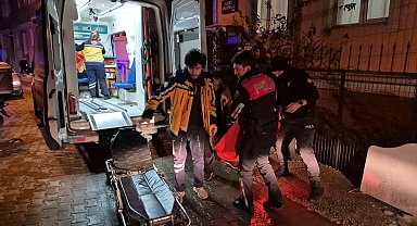 Tartıştığı babasını bıçakla yaraladı