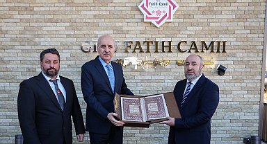 TBMM Başkanı Kurtulmuş, Nagoya'daki cami derneklerinde Türk vatandaşlarıyla bir araya geldi