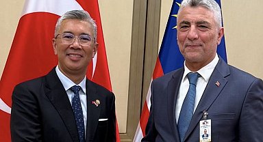 Ticaret Bakanı Bolat, Malezya'da yatırımcılarla bir araya geldi