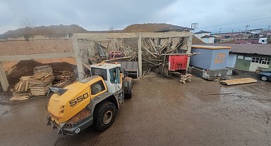 Tokat'ta fabrika garajının çatısı çöktü: 1 yaralı