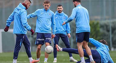 Trabzonspor'da yeni transfer Folcarelli ilk idmanına çıktı