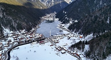 Uzungöl buz tuttu