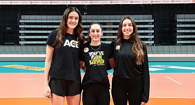 VakıfBank, Zehra Güneş, Ayça Aykaç Altıntaş ve Sıla Çalışkan ile sözleşme yeniledi