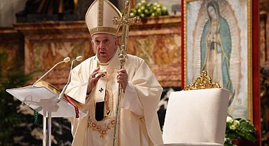 Vatikan: Papa bir süre daha hastanede kalacak