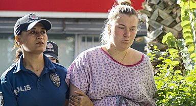 Yeni doğan bebeğini klozete bırakan Rus anneye 15 yıl hapis