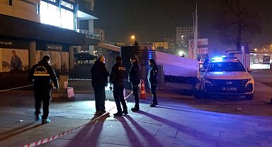 Yolda karşılaştığı eski sevgilisini, annesini ve kız kardeşini bıçakladı