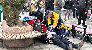 Yürürken kalp krizi geçirdi, kalp masajıyla hayata döndürüldü