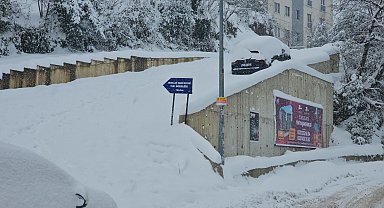 Zonguldak'ta 121 köy yolu kardan kapandı