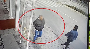 15 yaşındaki kıza okul çıkışı bıçaklı saldırı; o anlar kamerada