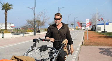 26 yıldır dünyayı gezen İngiliz seyyah Samsun'da